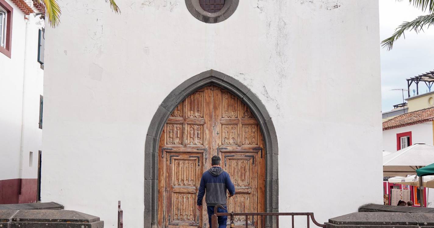 Sacrário restaurado regressa à Capela do Corpo Santo