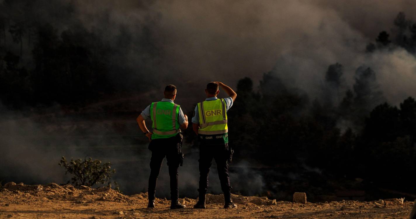Incêndios: Câmara da Covilhã emite alerta de confinamento para 10 freguesias do concelho
