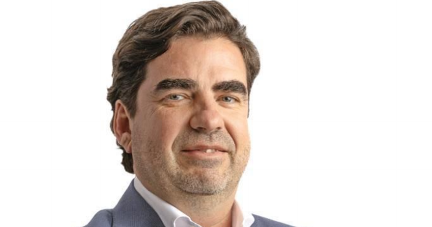 IL diz que próximo Governo Regional terá de reduzir em 30% todas as taxas de IRS, IVA e IRC