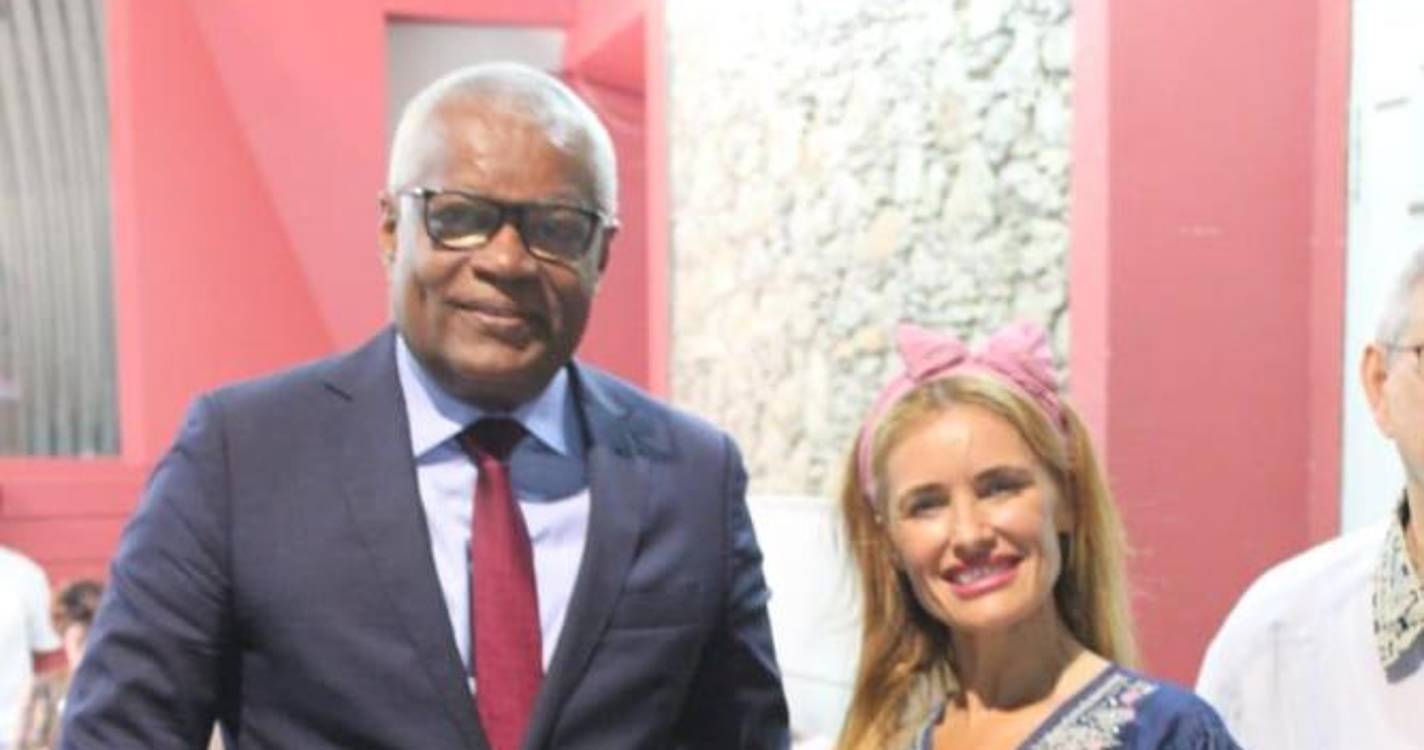 Livro ‘A Macaronésia trocada por miúdos’ de Susana Gramilho encanta em Cabo Verde (com fotos)