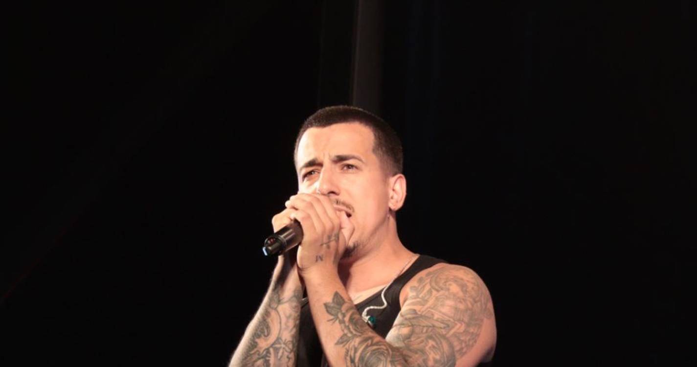 Fernando Daniel leva mar de gente à baía de Machico