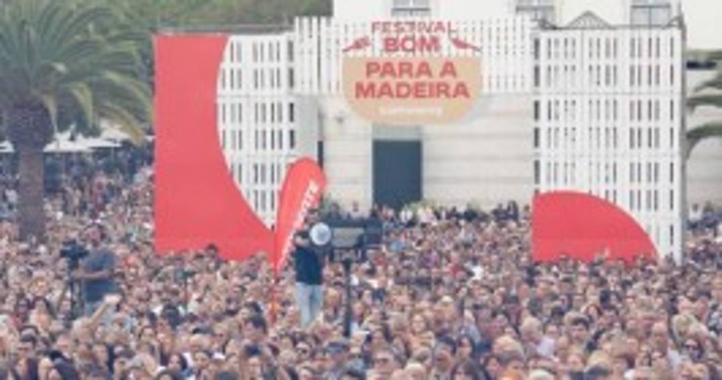 Praça do Povo demasiado pequena para a popularidade de Tony Carreira