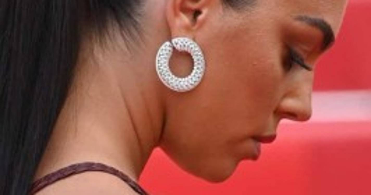 Georgina Rodríguez deslumbra em Cannes (com fotos)