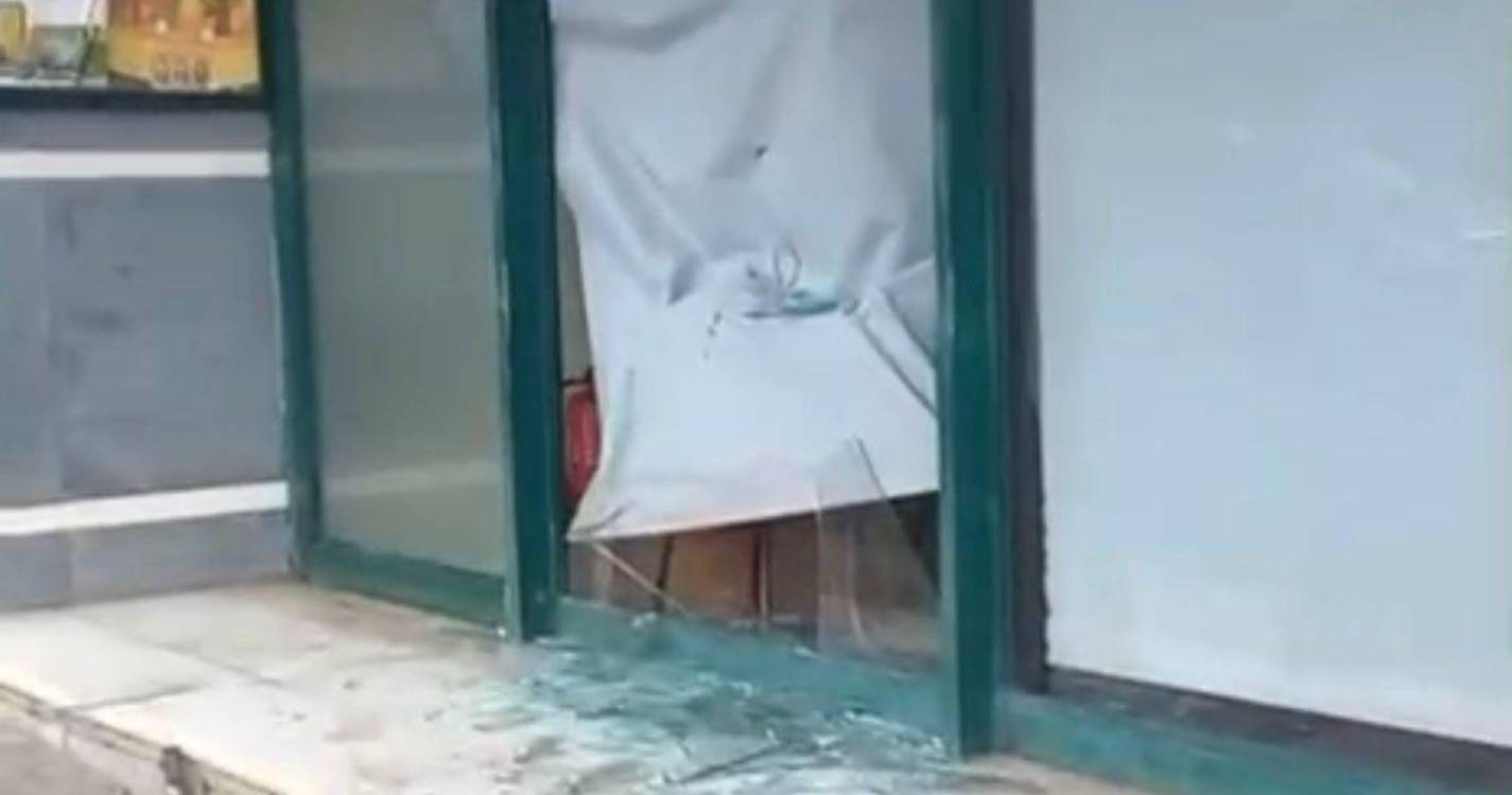 Poça de sangue e desaparecimento de sem-abrigo deixam moradores nos Ilhéus apreensivos