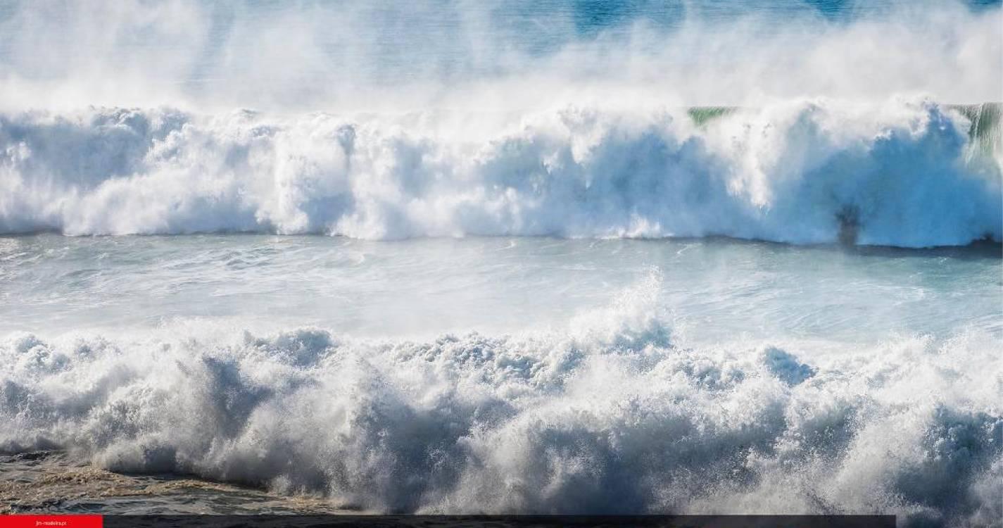 Capitania do Porto do Funchal alerta para agitação marítima e vento forte