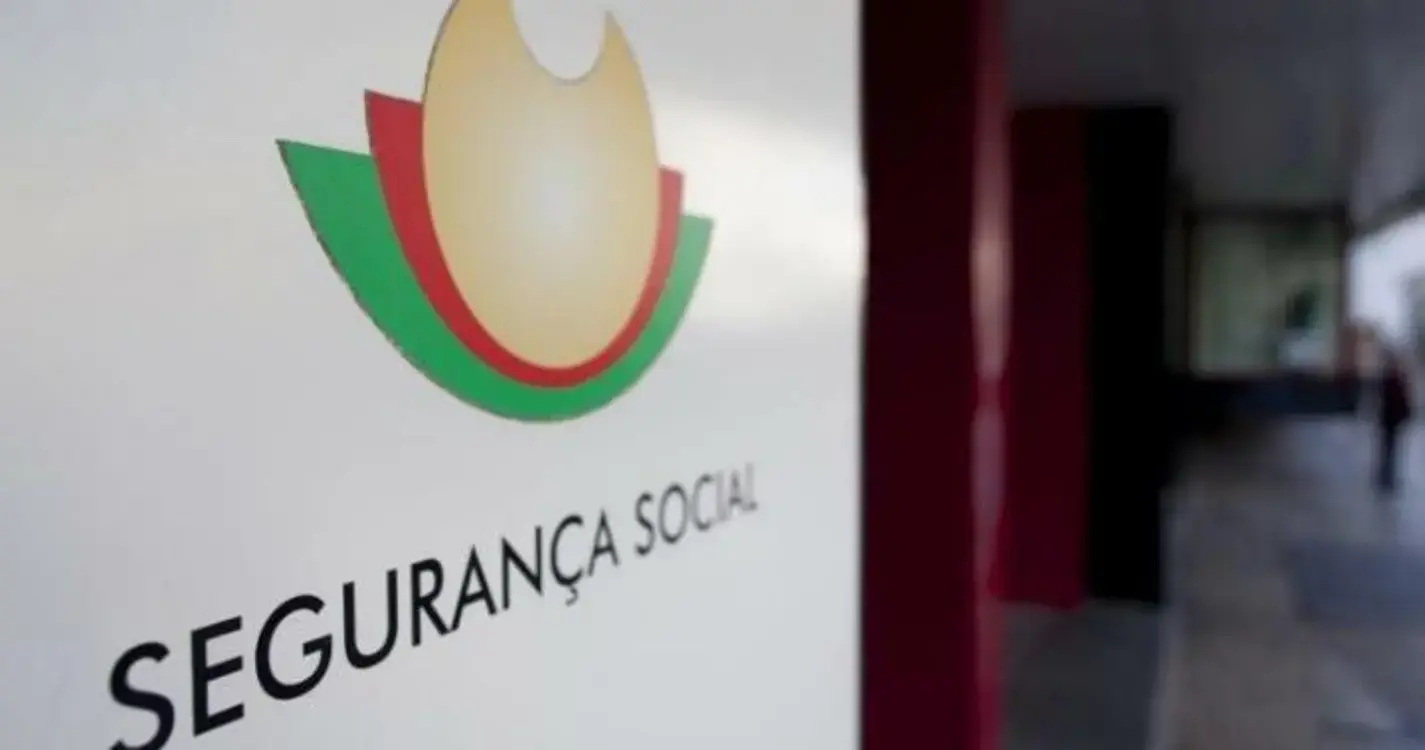 RIR exige pagamento de ordenados em atraso no contact center da Segurança Social