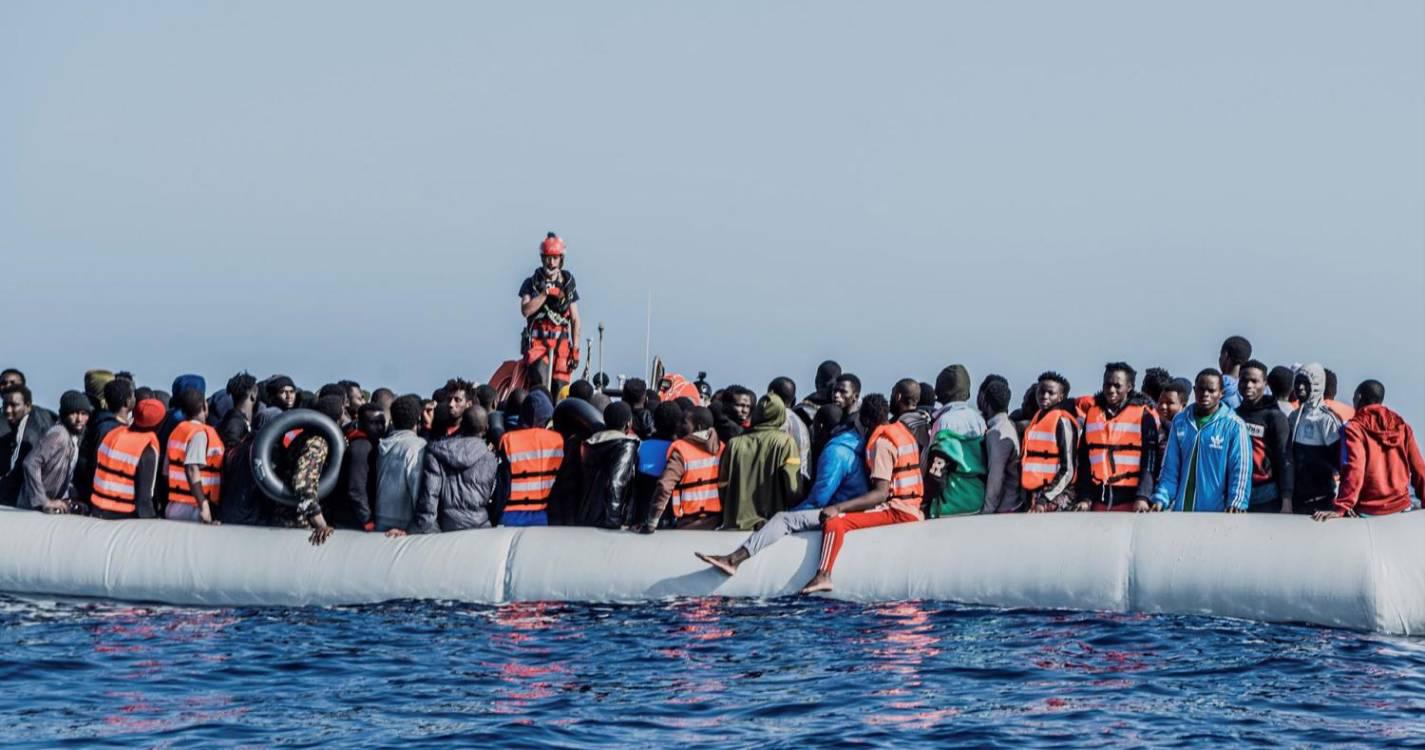 Paris e Londres firmam acordo para aumentar cooperação contra imigração ilegal