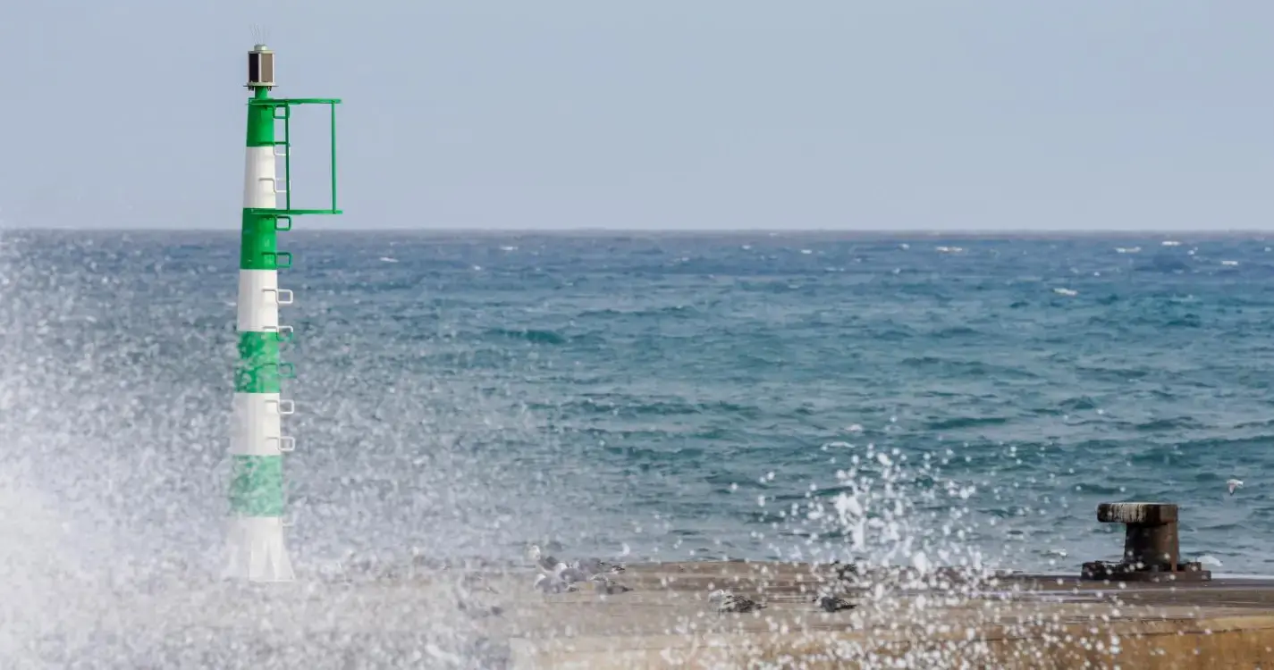 Capitania atualiza aviso de agitação marítima até amanhã