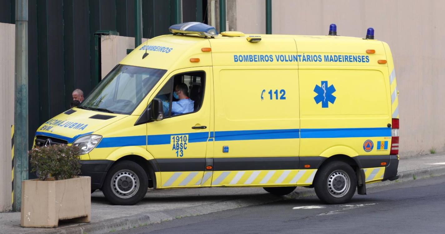 Acidente de trabalho na Avenida Zarco. Homem cai de andaime