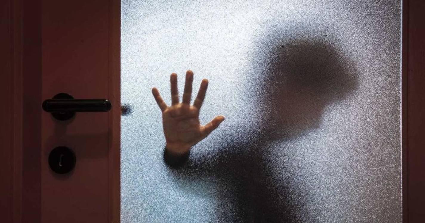 Padre de Viseu condenado por coação sexual a jovem