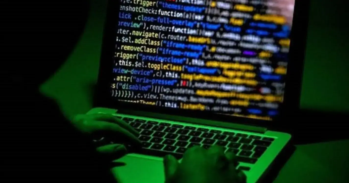 Pentágono ordena pausa nas operações cibernéticas dos EUA contra a Rússia