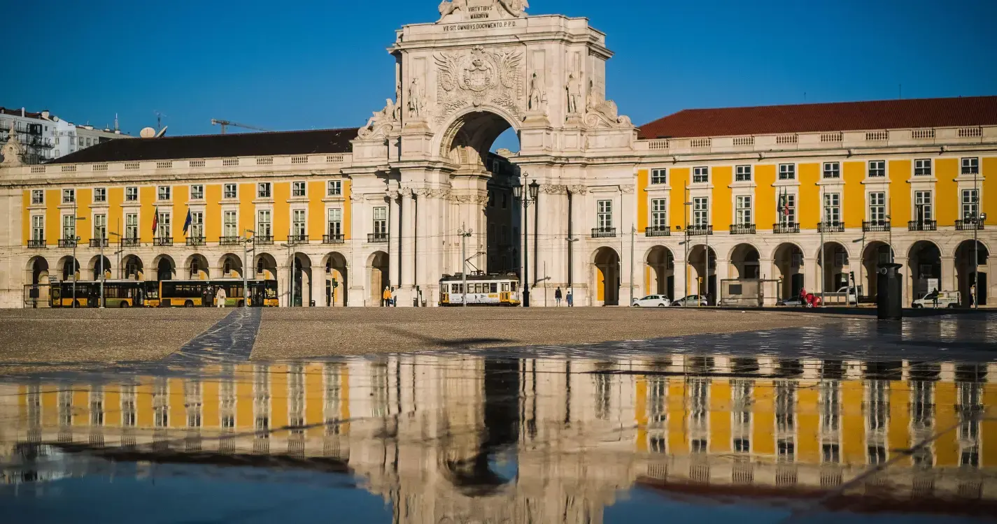 Acidente/Elevador: Alexandra Leitão pede “debate sereno” sobre carga do turismo
