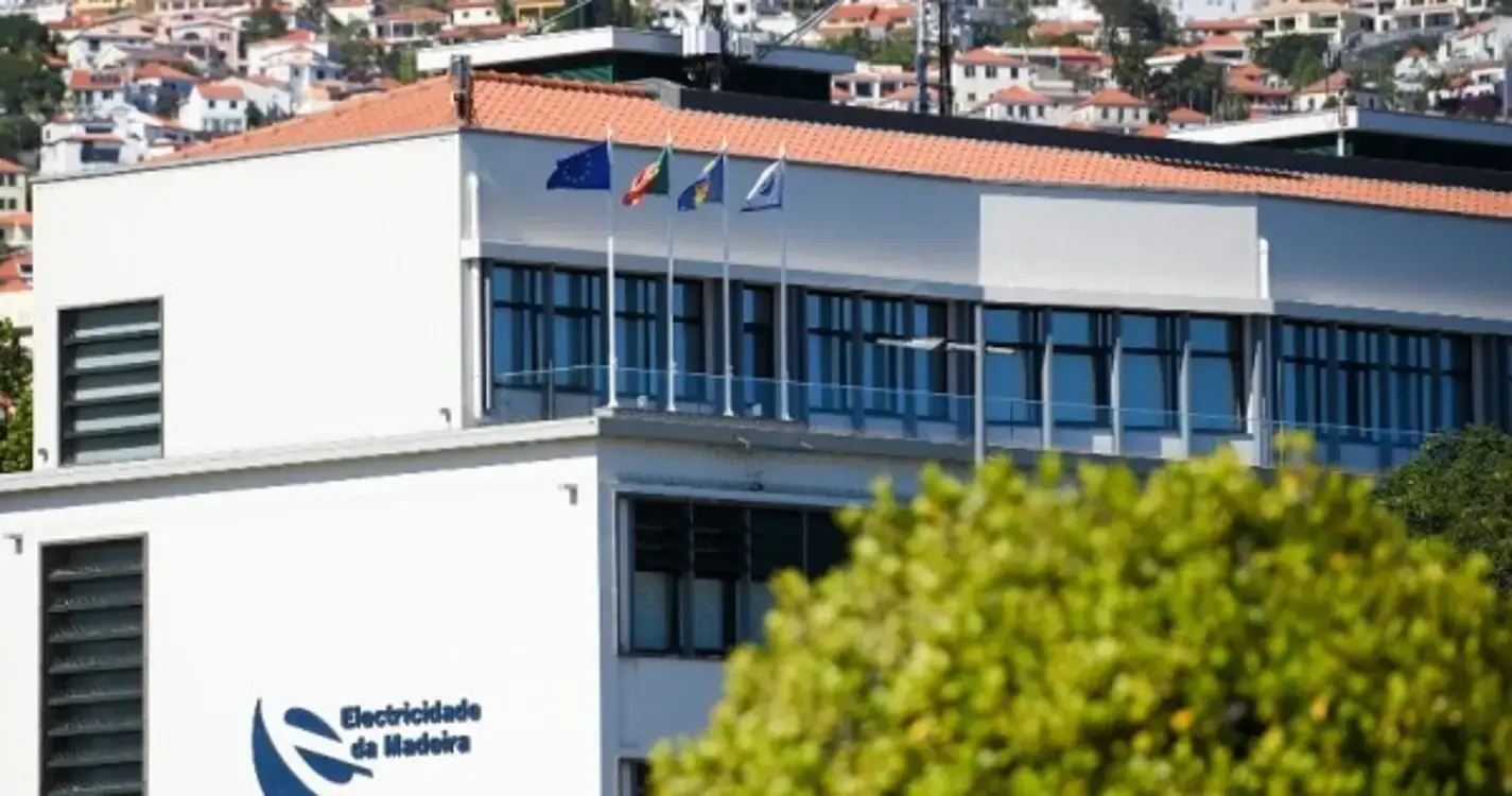 Corte de luz no Garajau devido a avaria em cabo de média tensão