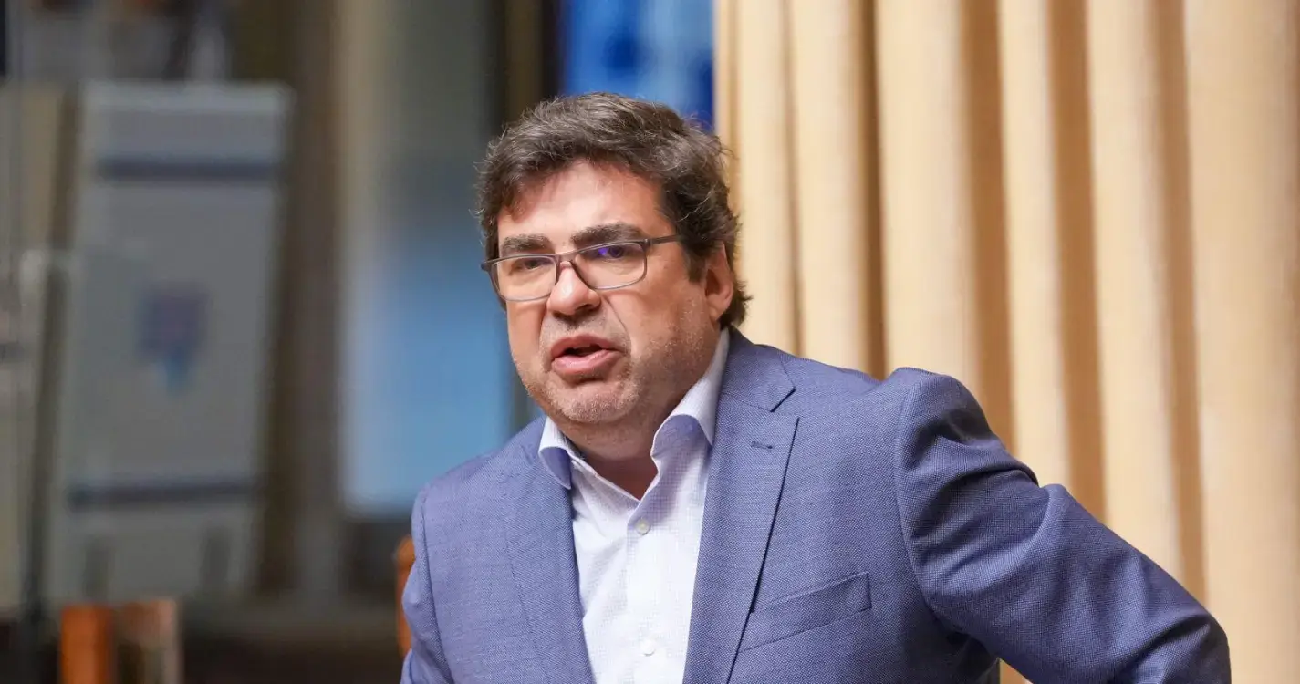 Percursos: IL diz que “questão não se coloca”