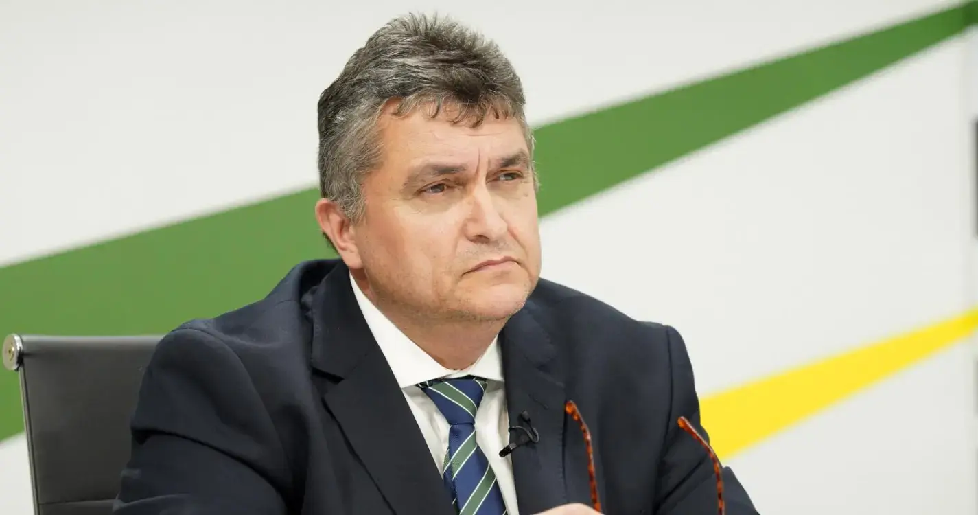 ADN-Madeira propõe criação de opção de inversão de marcha na Avenida do Mar