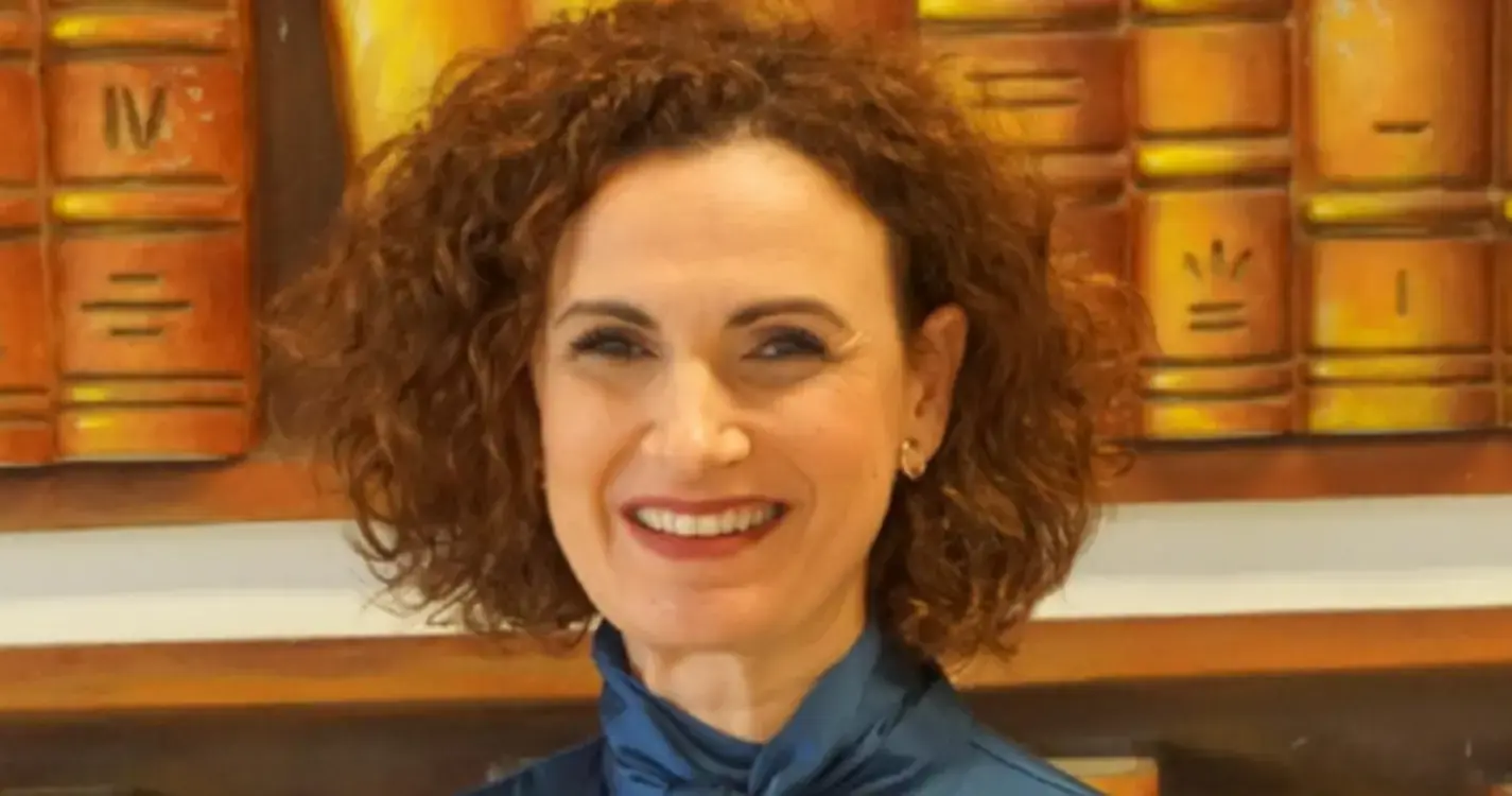 Voto de congratulação conjunto a Sílvia Caldeira destaca “humanismo” da agraciada