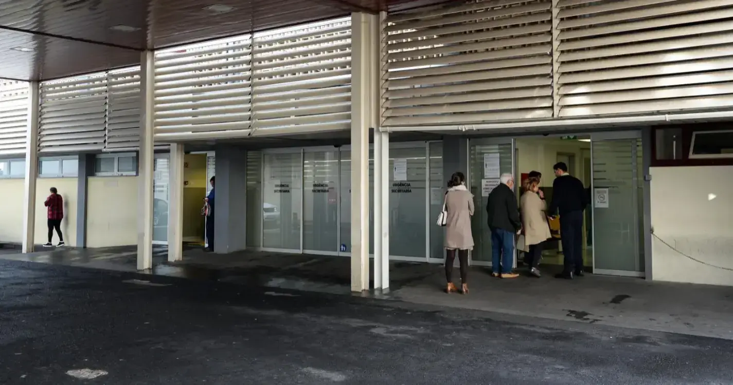 Despiste de mota no Funchal provocou ferimentos num jovem