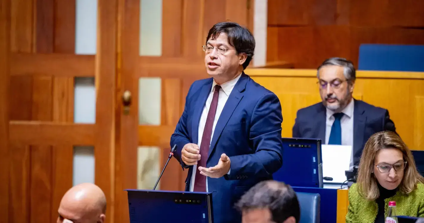 PS atribui mudança de critério na distribuição de fundos da UE a governos socialistas