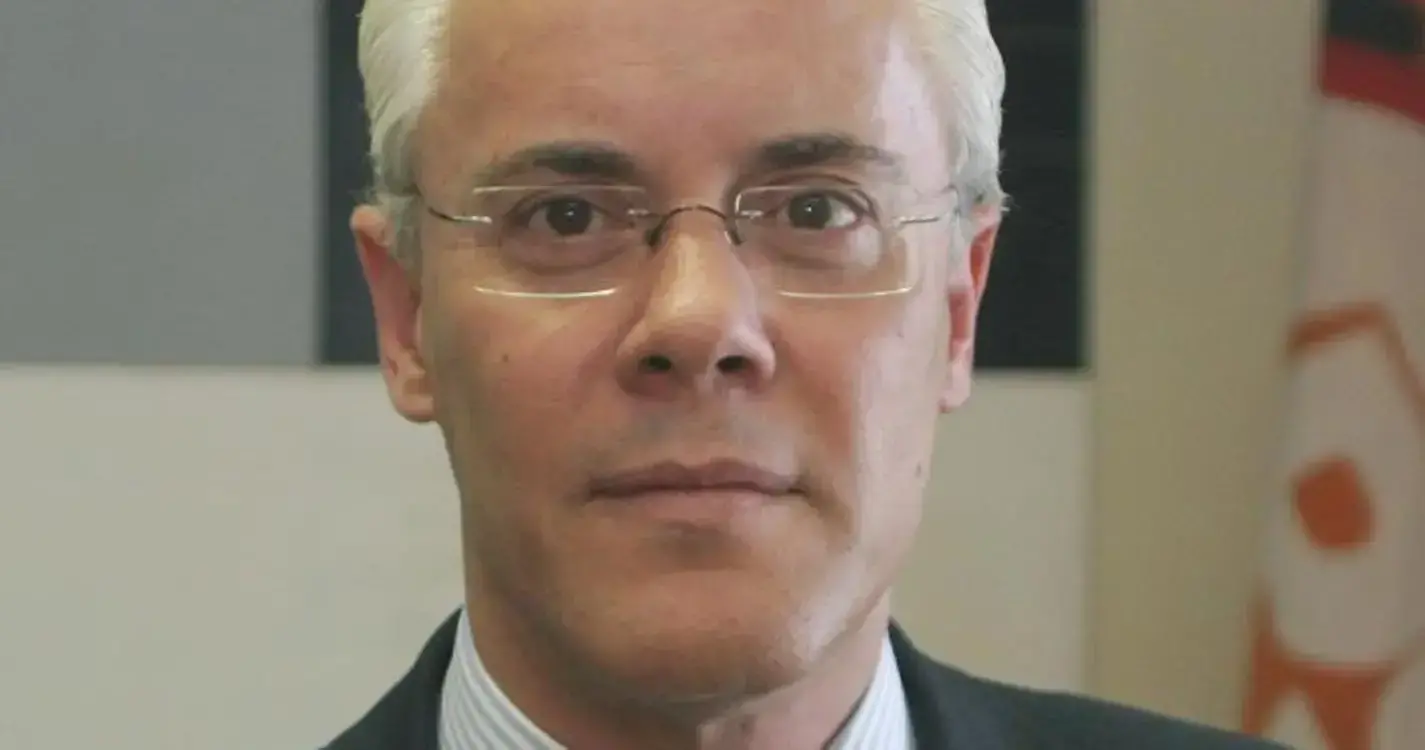 Óbito/Miguel Macedo: Parlamento presta homenagem com deputados de PSD e CDS emocionados