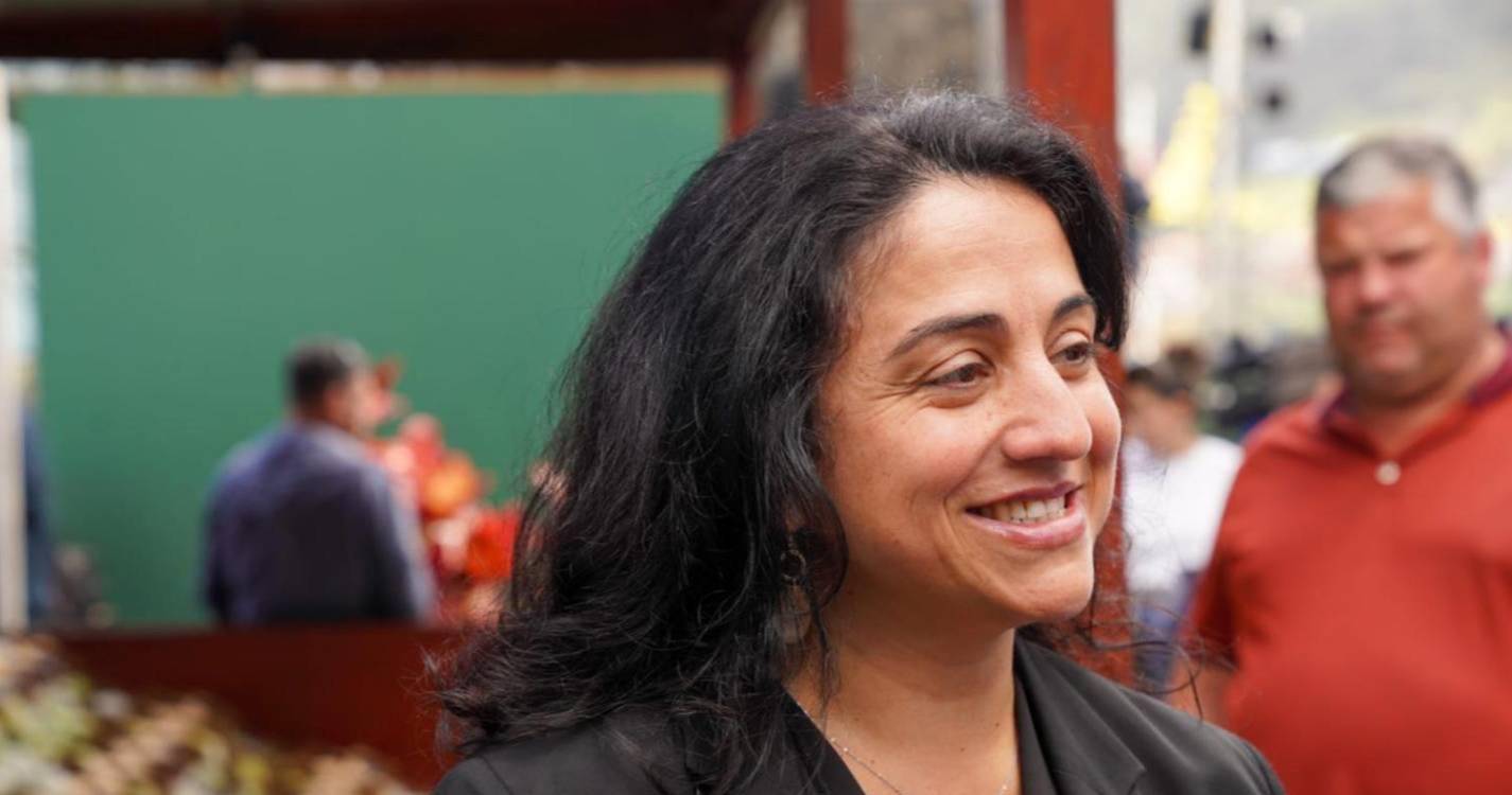 Rafaela Fernandes em representação de Albuquerque no dia do Comando Territorial da Madeira