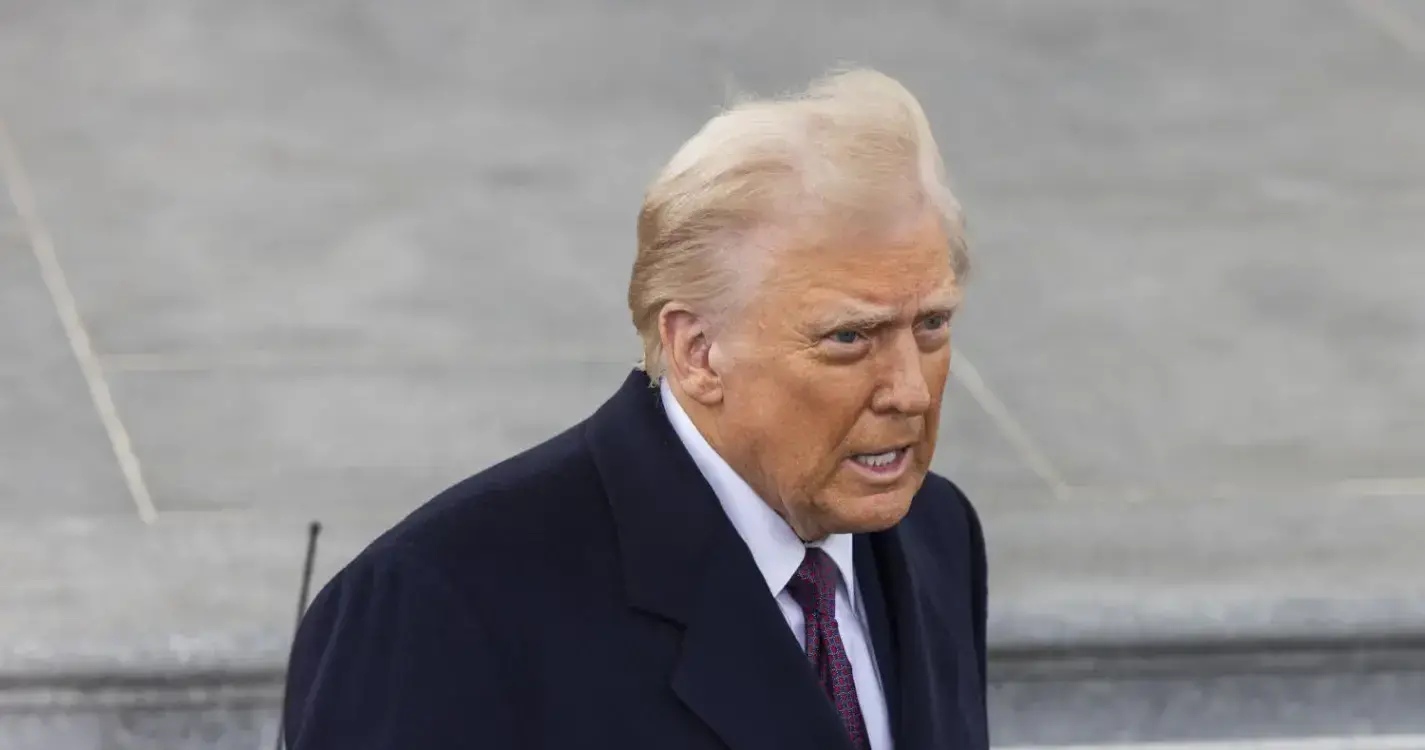 EUA: 22 estados tentam travar ordem de Trump que impede cidadania por direito de nascimento