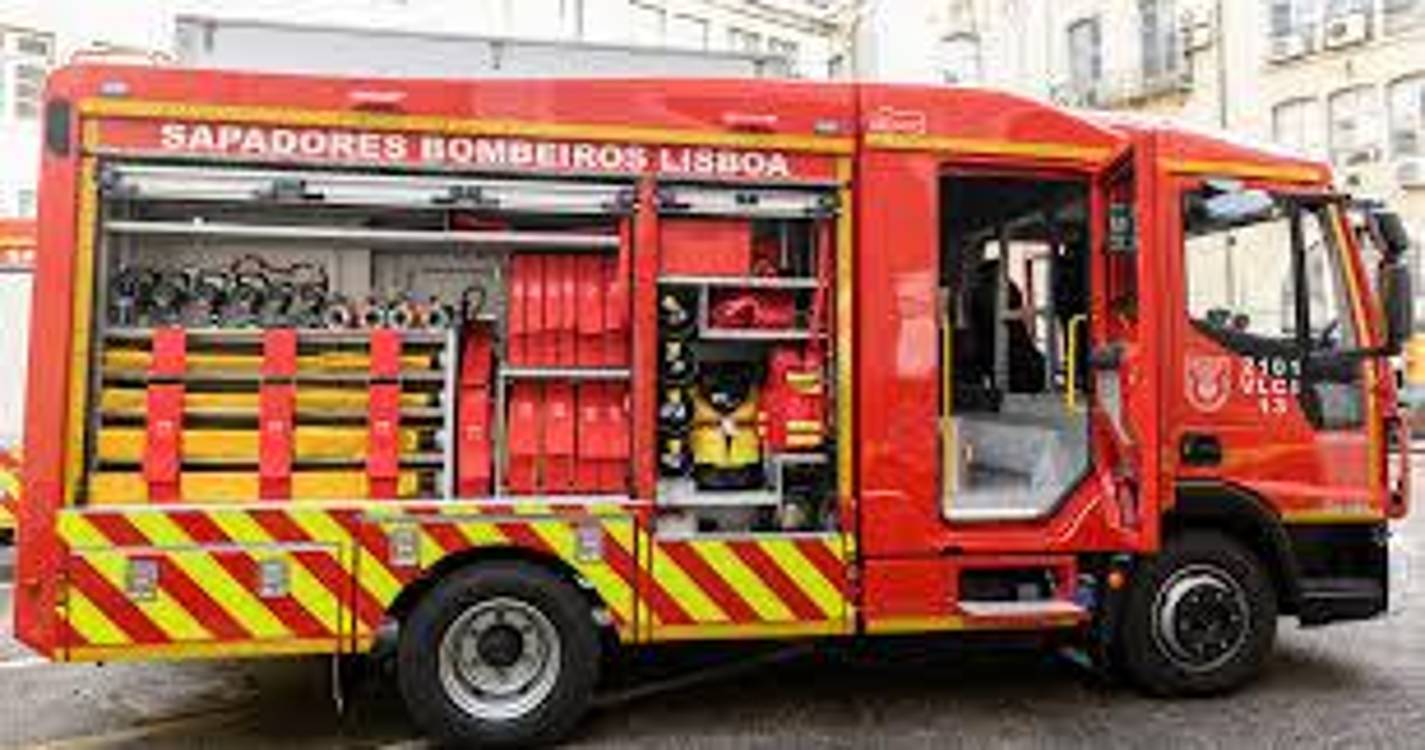 Incêndio num restaurante em Lisboa provoca uma vítima por inalação de fumos