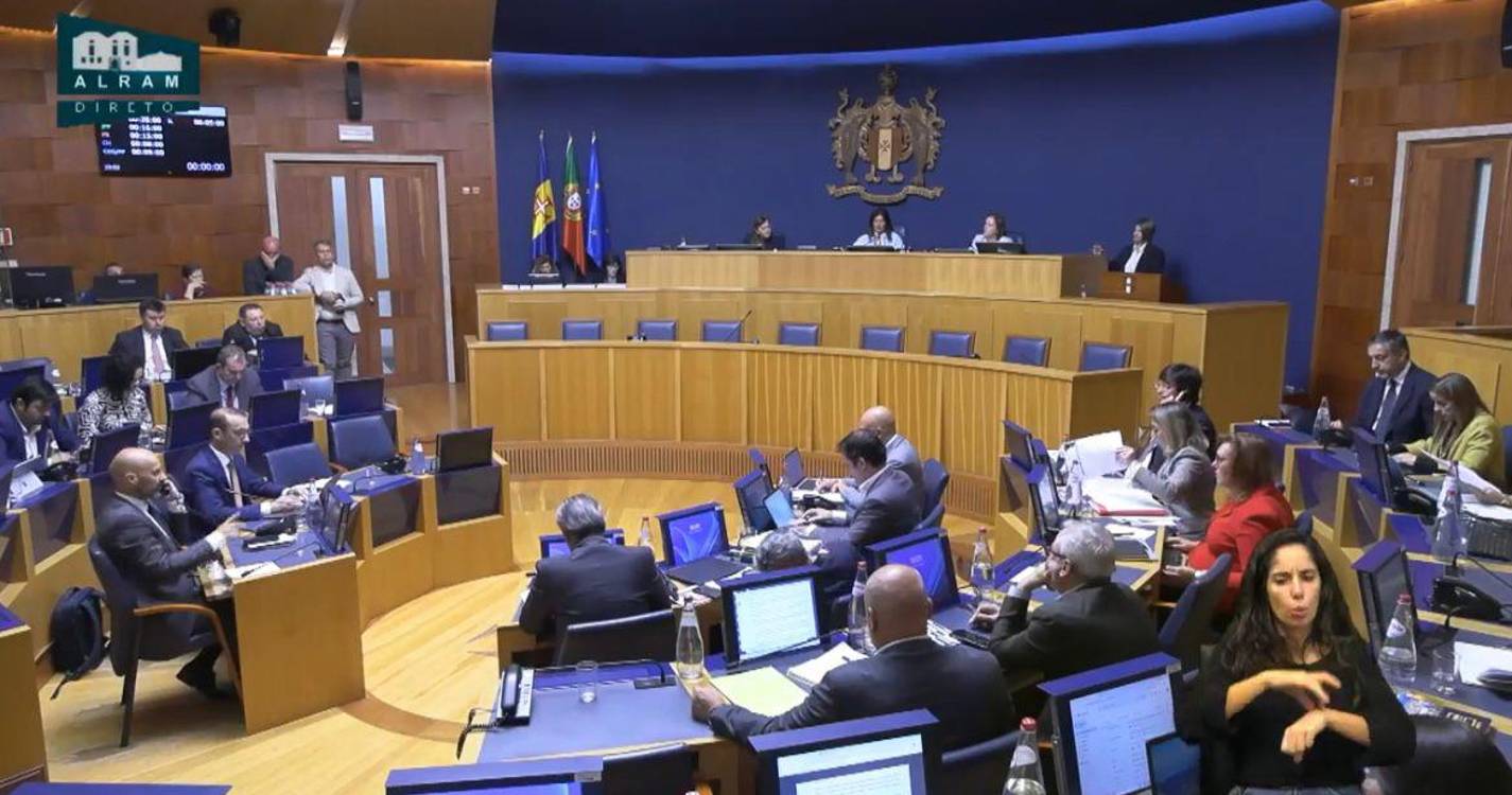 PSD, PS e Chega louvam “projeção internacional” através de José Eduardo Franco