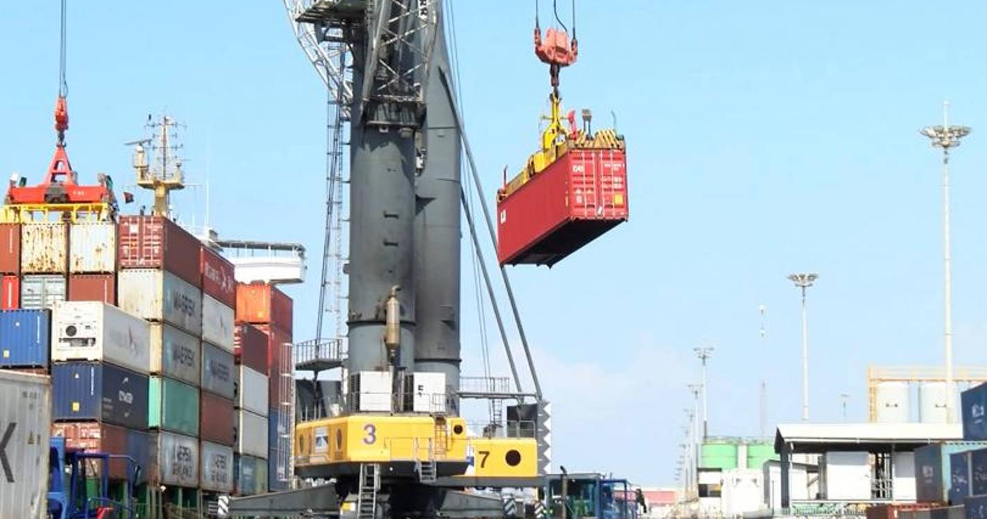 Exportações chinesas para os países lusófonos atingem novo recorde até maio