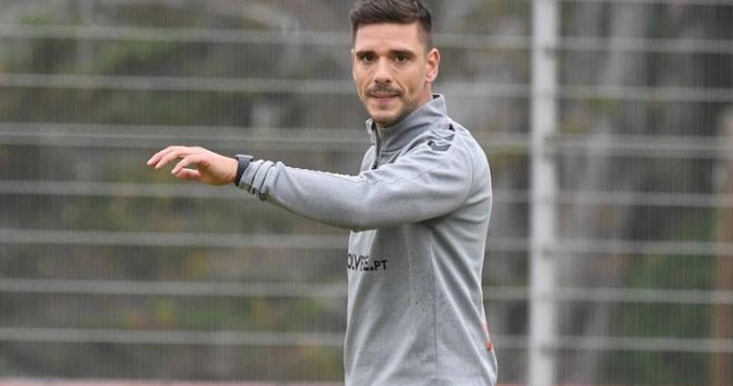 Nacional vence Benfica B ao intervalo