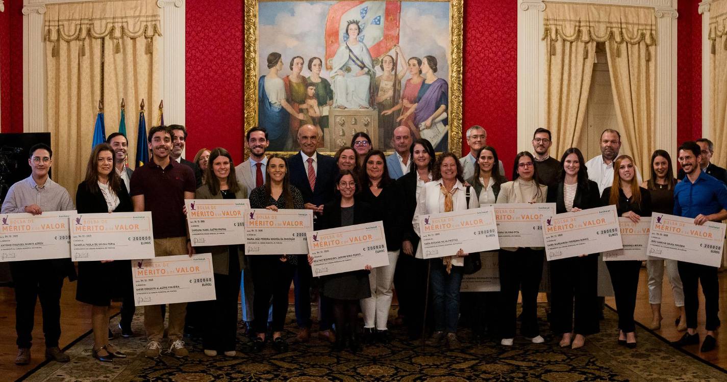 Funchal premeia mérito e valor com 15 bolsas de 2 mil euros cada