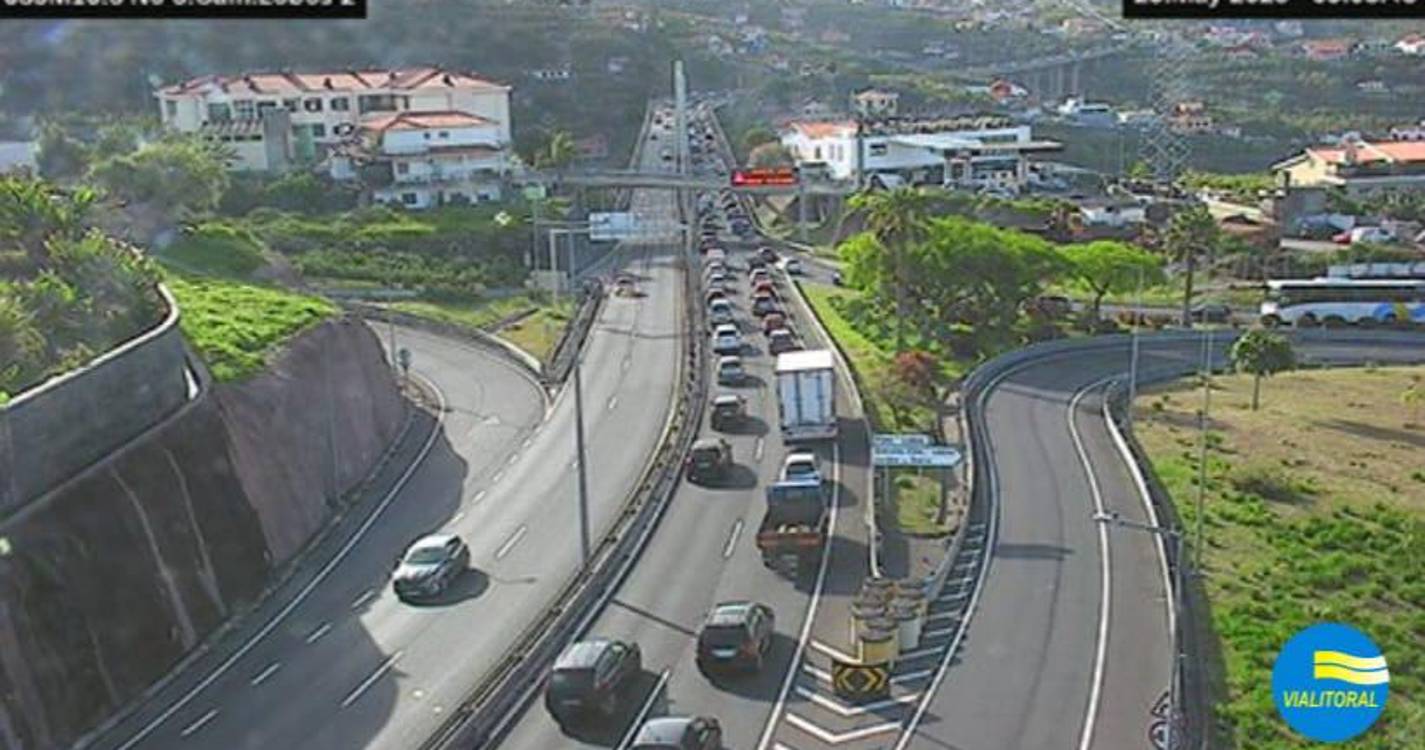 Acidente na Ponte dos Frades condiciona trânsito na via rápida