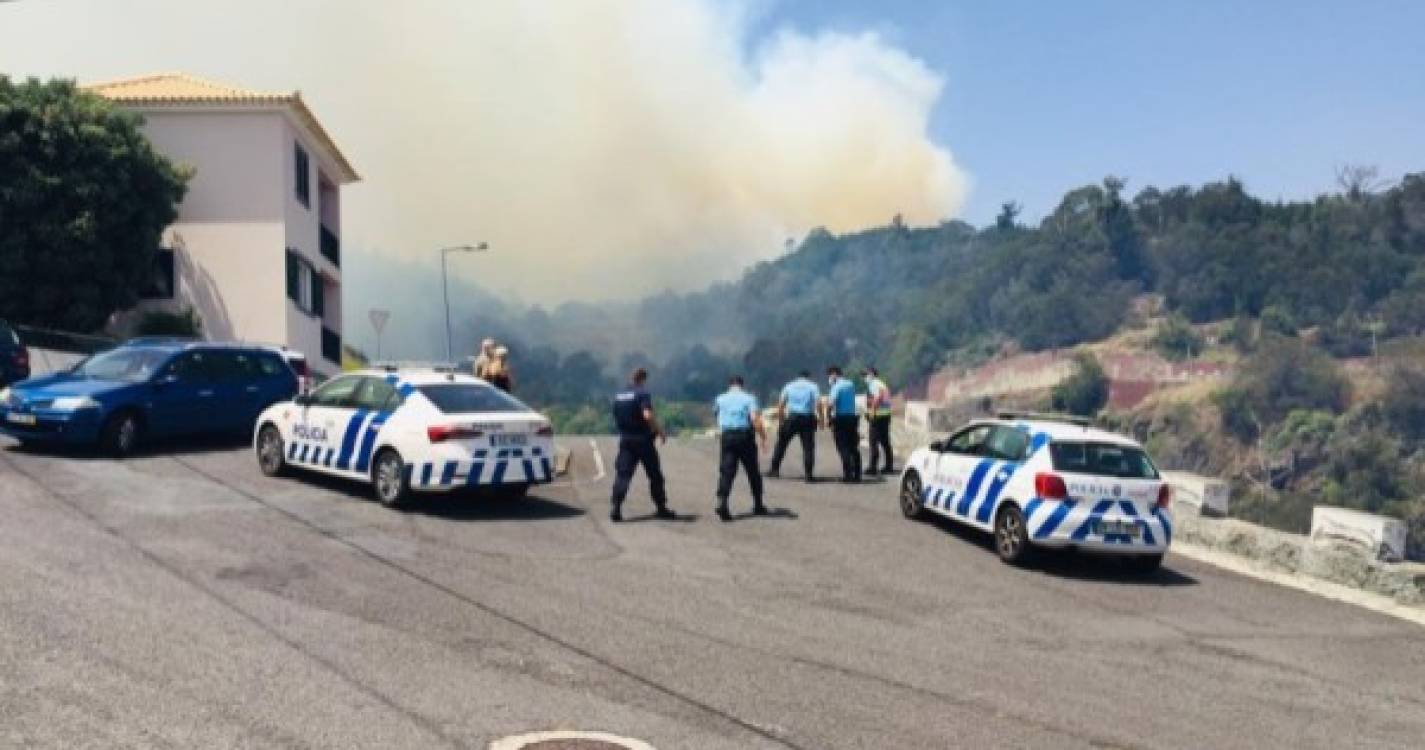 Franco diz que incêndio já provocou danos em terrenos agrícolas e colmeias