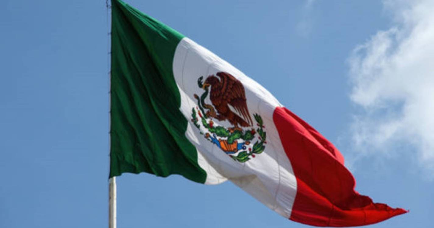 Quatro tripulantes mortos em acidente de ambulância aérea no México