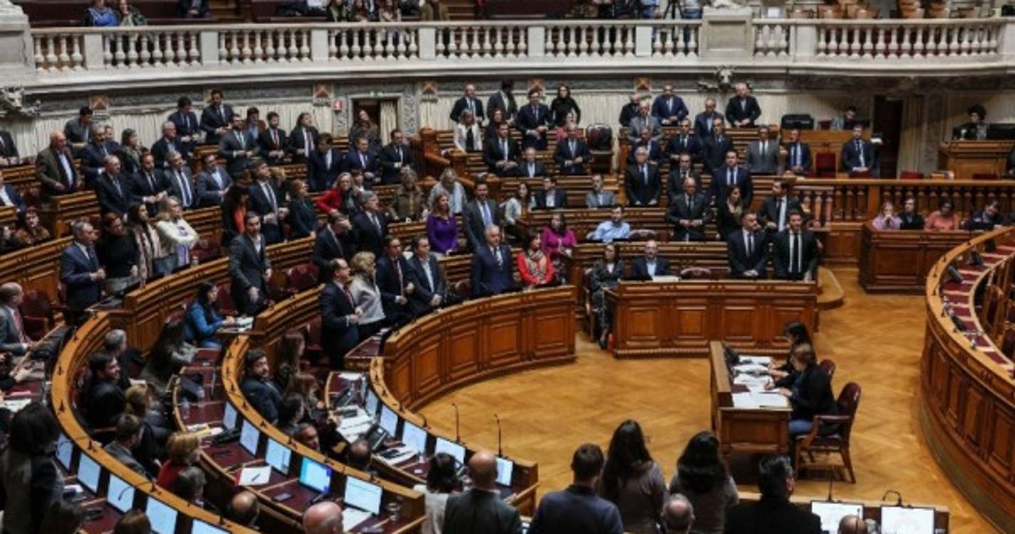 Lei que muda regulação das ordens profissionais publicada hoje