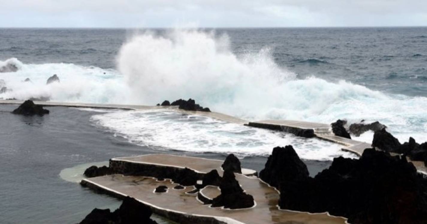 'Bandeira Azul' hasteada amanhã no Porto Moniz