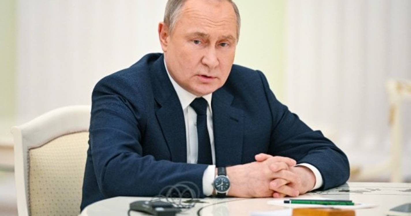 Ucrânia: Putin adverte para possível efeito catastrófico das sanções ocidentais