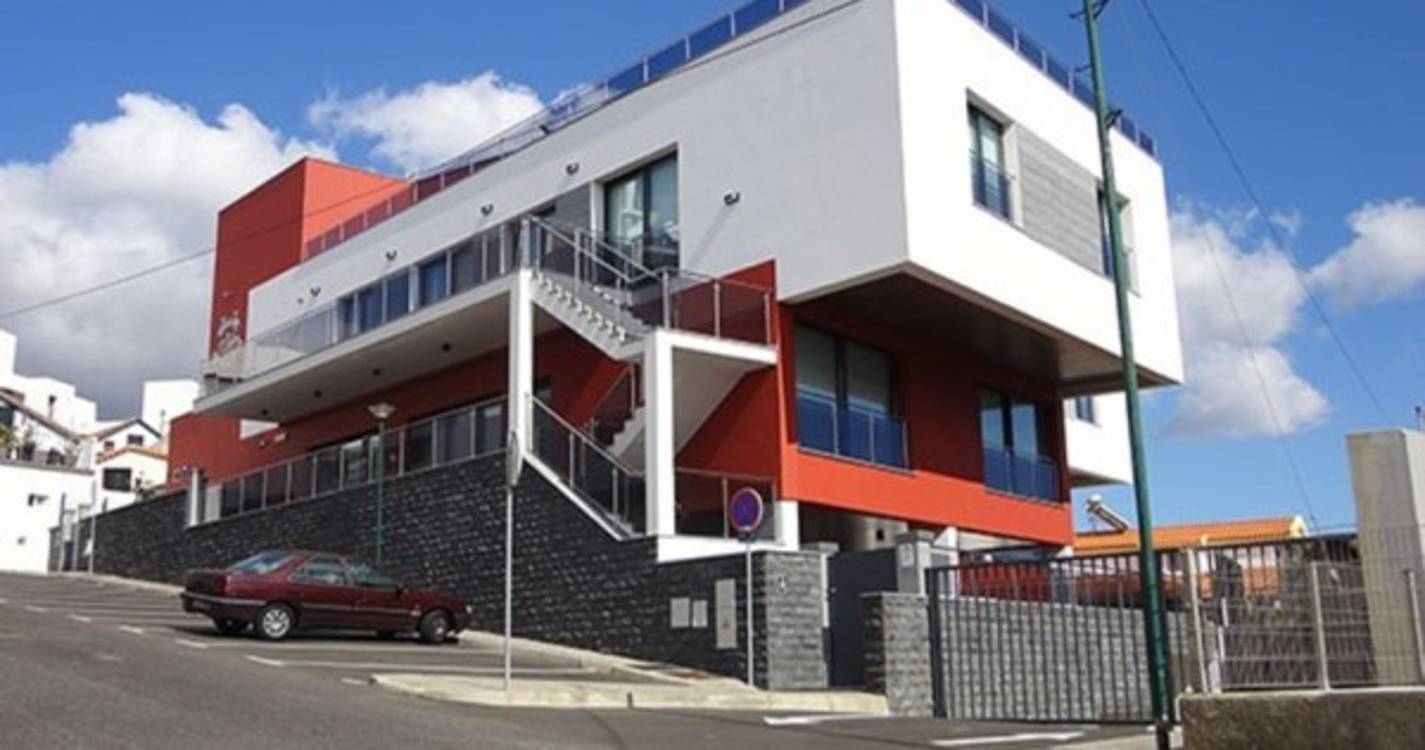 Surto de covid encerra Infantário Cidade dos Brinquedos