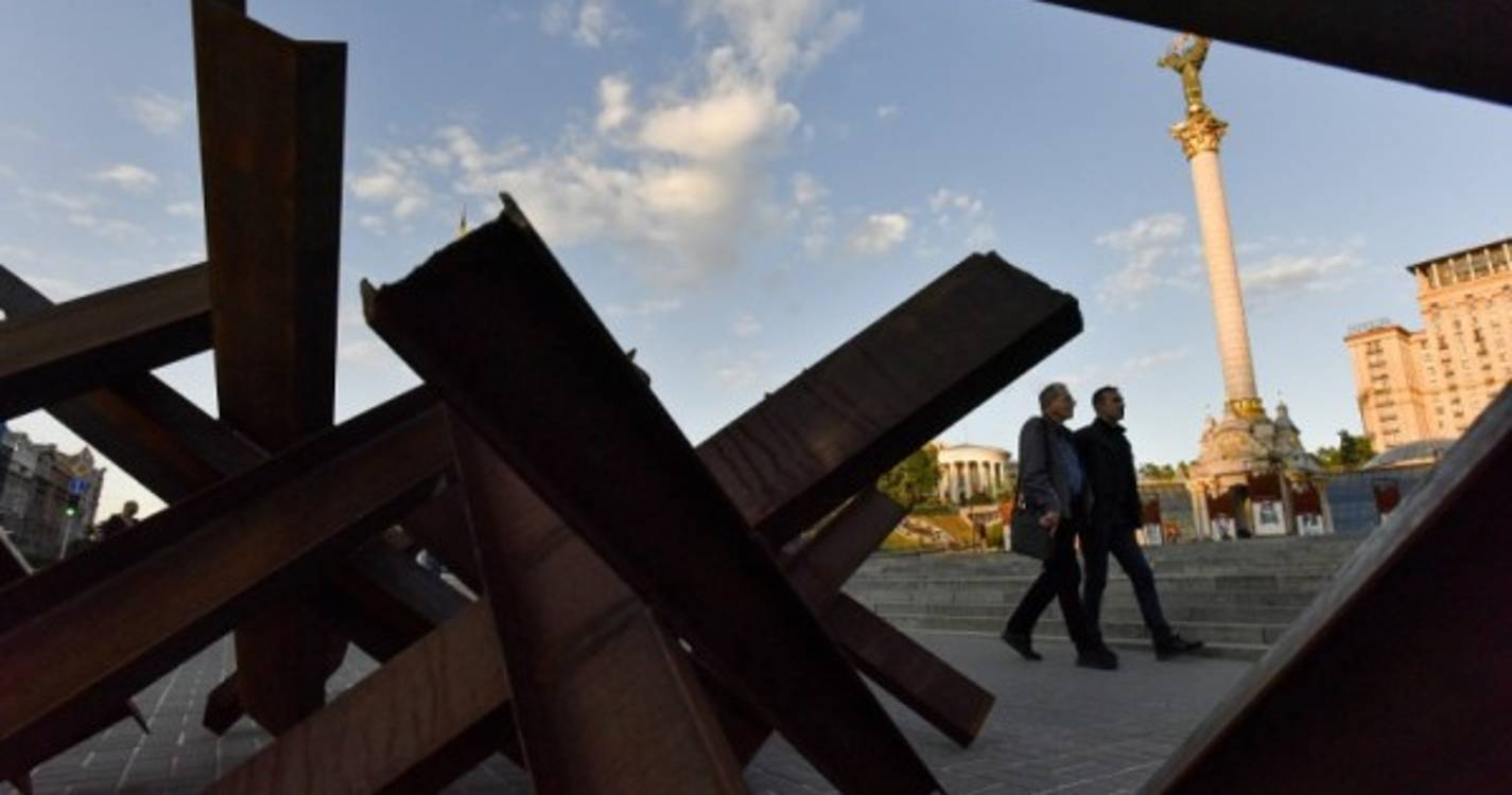 Ucrânia: Autoridades ucranianas dizem que combates no leste do país atingiram "intensidade máxima"