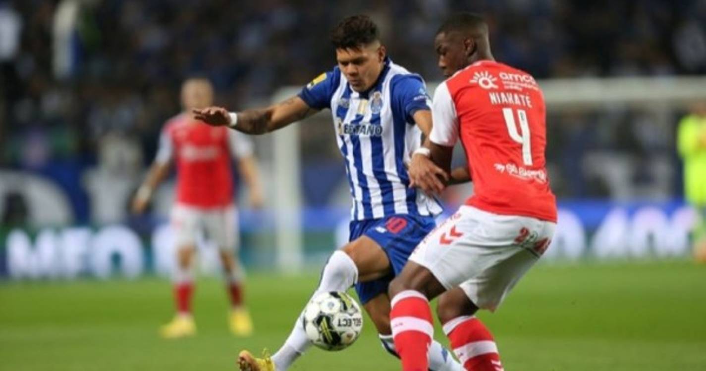 FC Porto e Sporting Braga defrontam-se com segundo lugar da I Liga em jogo
