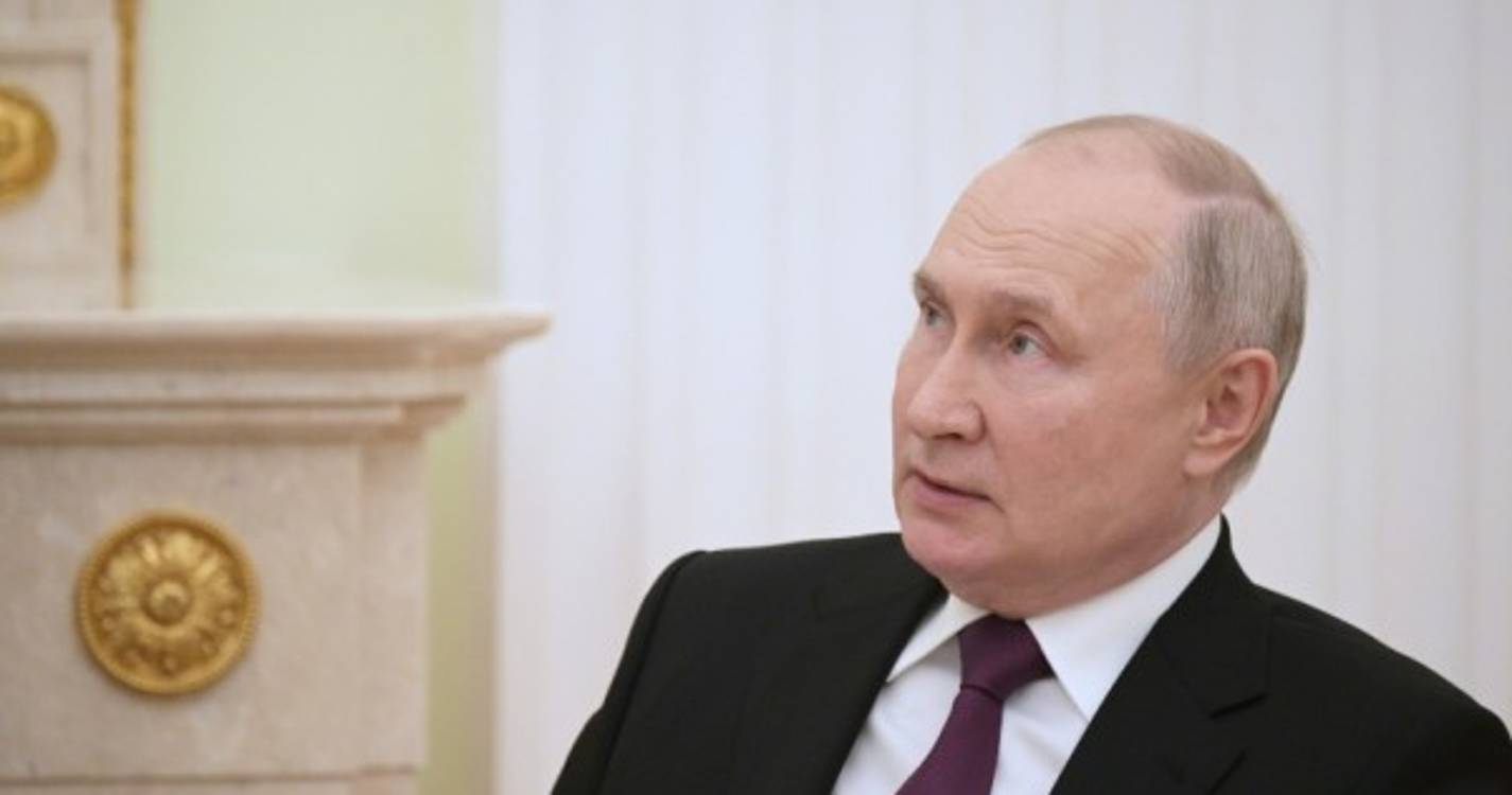 Ucrânia: Putin recebe líder checheno após notícias de que estaria em coma