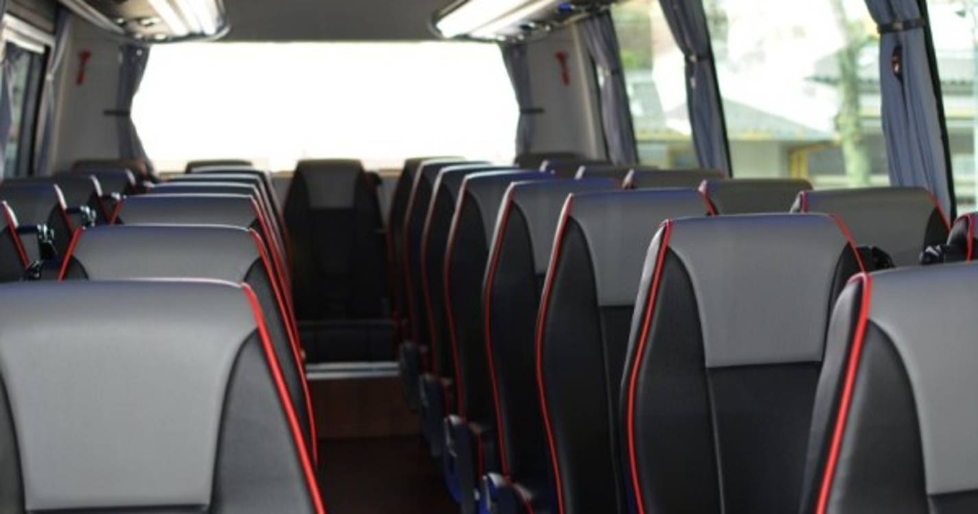 Autocarro de passageiros despista-se em Colares mas sem causar feridos