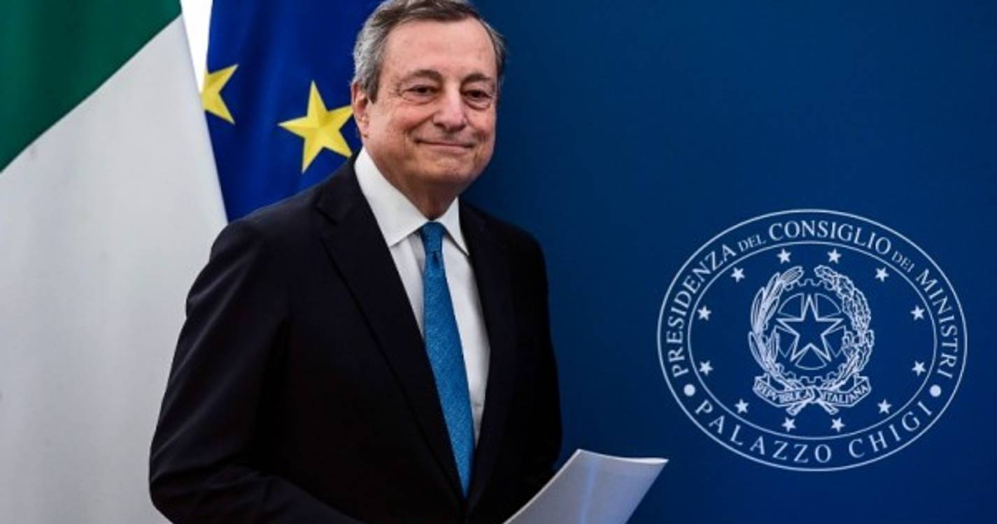 Primeiro-ministro italiano anuncia demissão após crise na coligação de Governo
