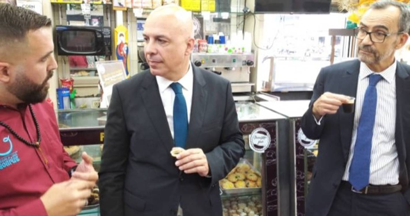 Paulo Cafôfo visitou ONG ‘Regálame una Sonrisa, Angeles Lusitanos’, em Caracas