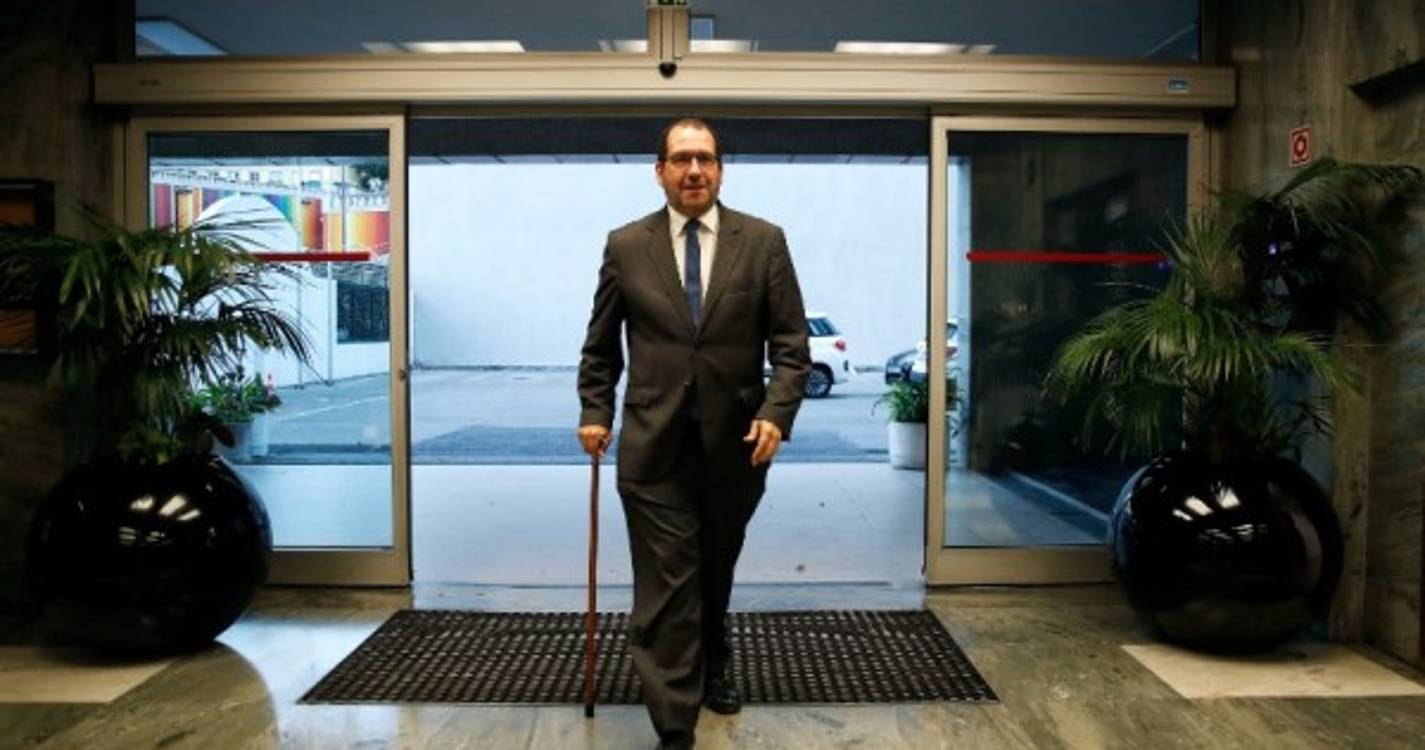 Governo adjudica 7.500 juntas médicas para vigiar baixas de professores