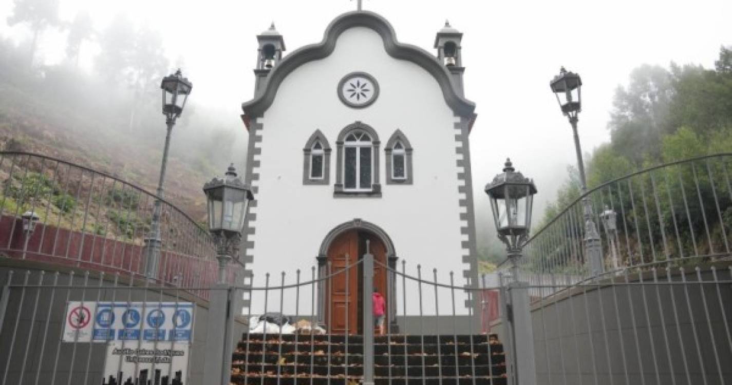 Capela das Babosas inaugurada a 8 de dezembro