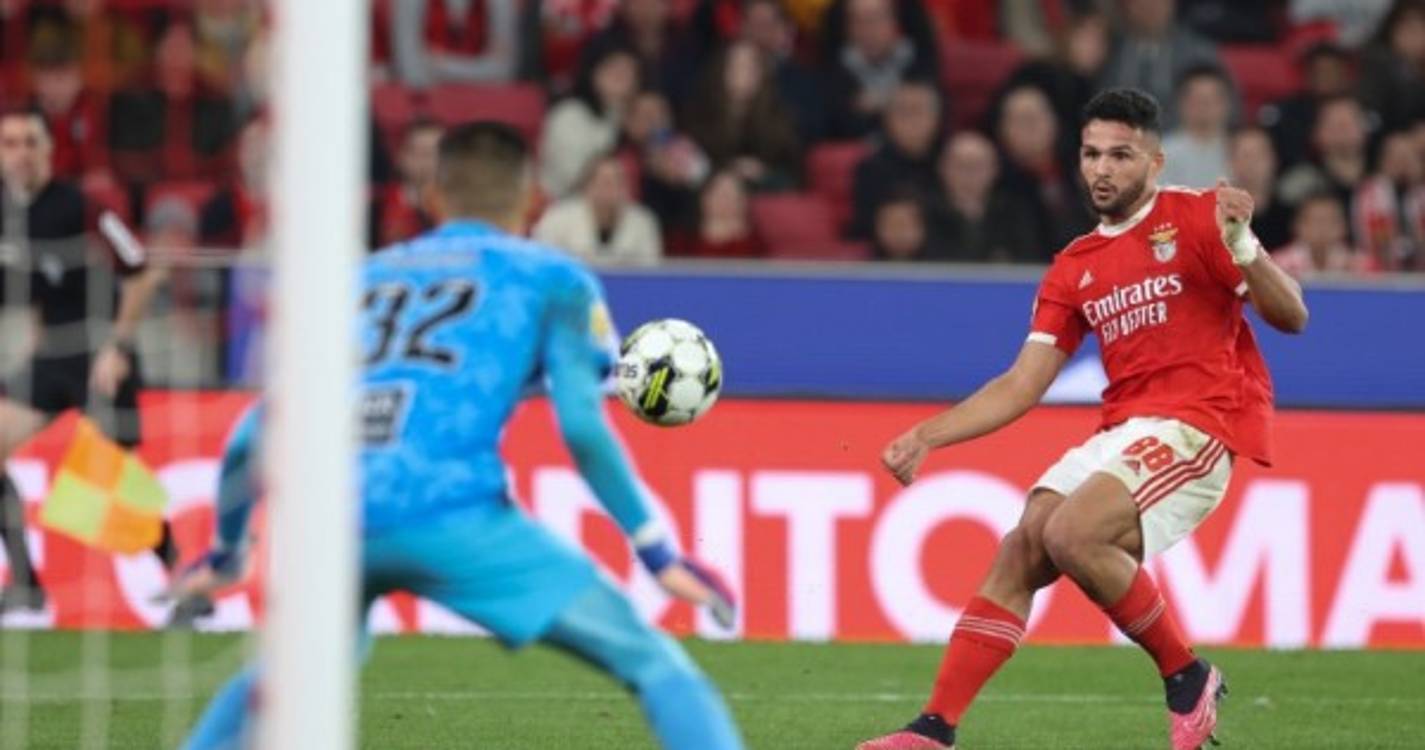 Benfica vence Portimonense pela margem mínima