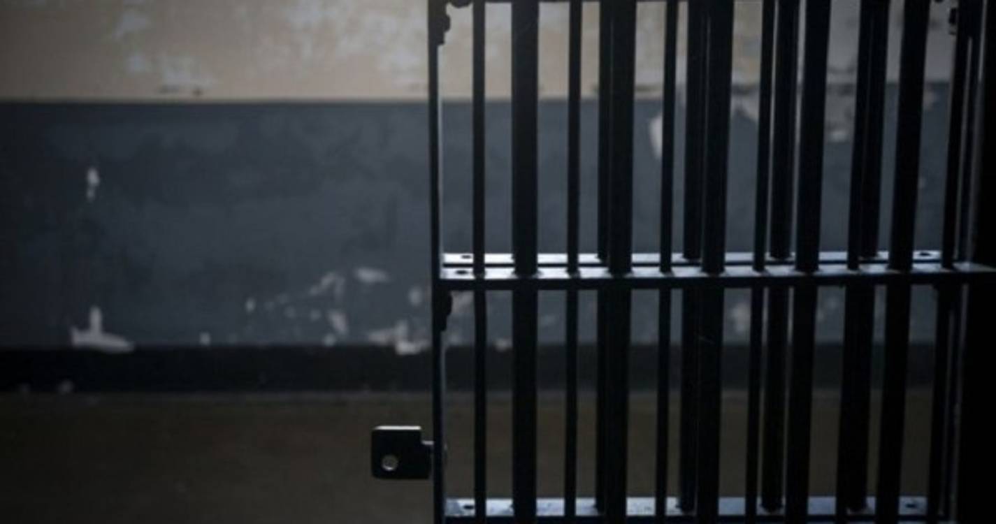 Homem detido com mais de uma tonelada de pornografia infantil em casa nos EUA