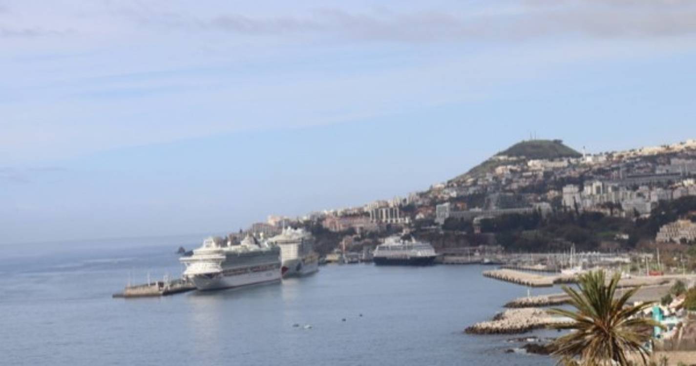 Mais de 11.500 pessoas visitam o Funchal a bordo de três navios