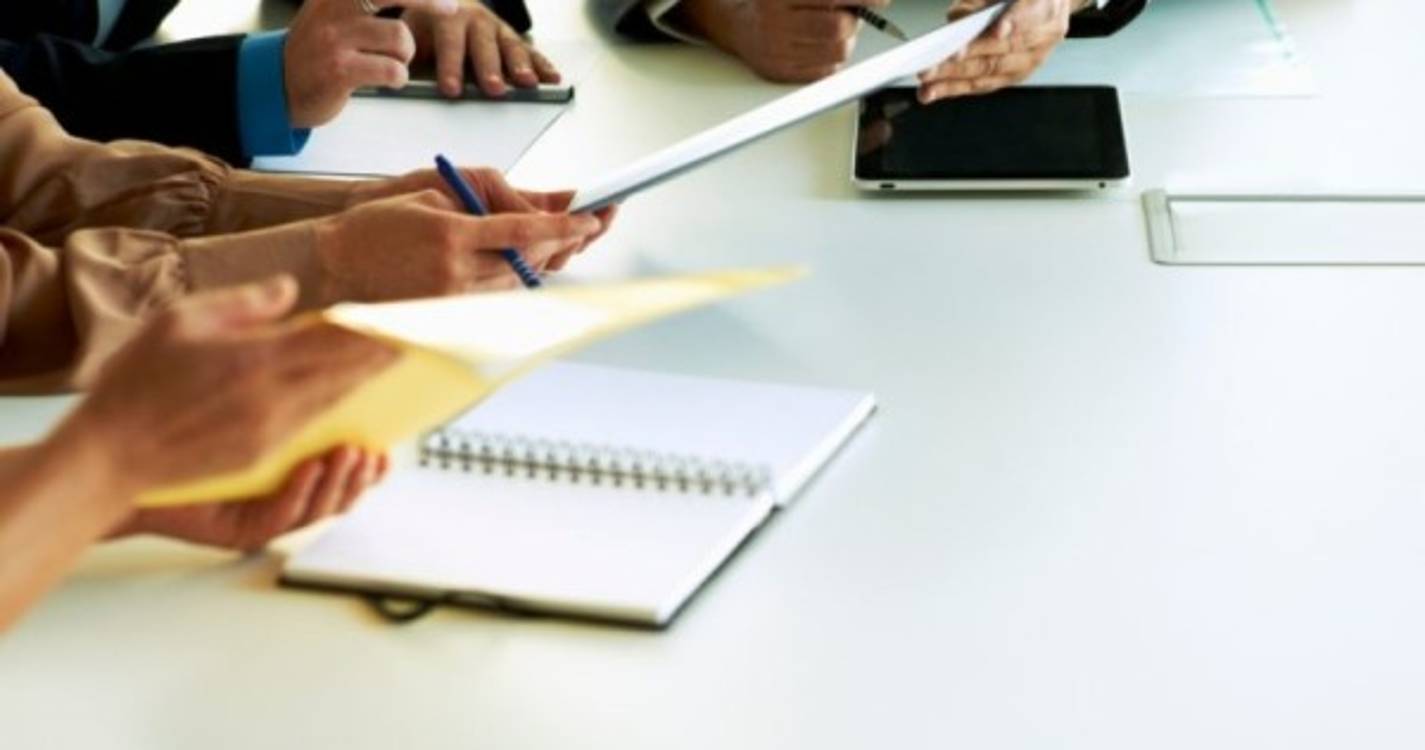 Contrato coletivo de trabalho entre a ASSICOM e STRAMM