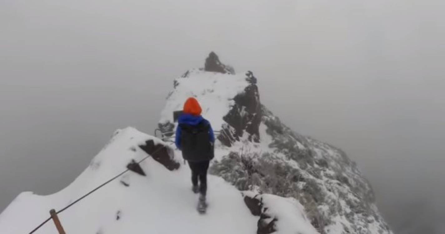 Youtuber australiano aventura-se na neve e faz passeio de 20 km nas serras da Madeira (vídeo)